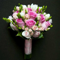 Aphrodite” Bride Bouquet of White and Pink Roses – Elegant Wedding Flowers